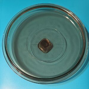 Clear Glass Pie Plate with Center Handle